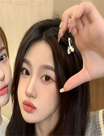 独家揭秘歌舞片《魔鬼保姆》：特效制作的困难与创新 探索艺术与技术的完美结合